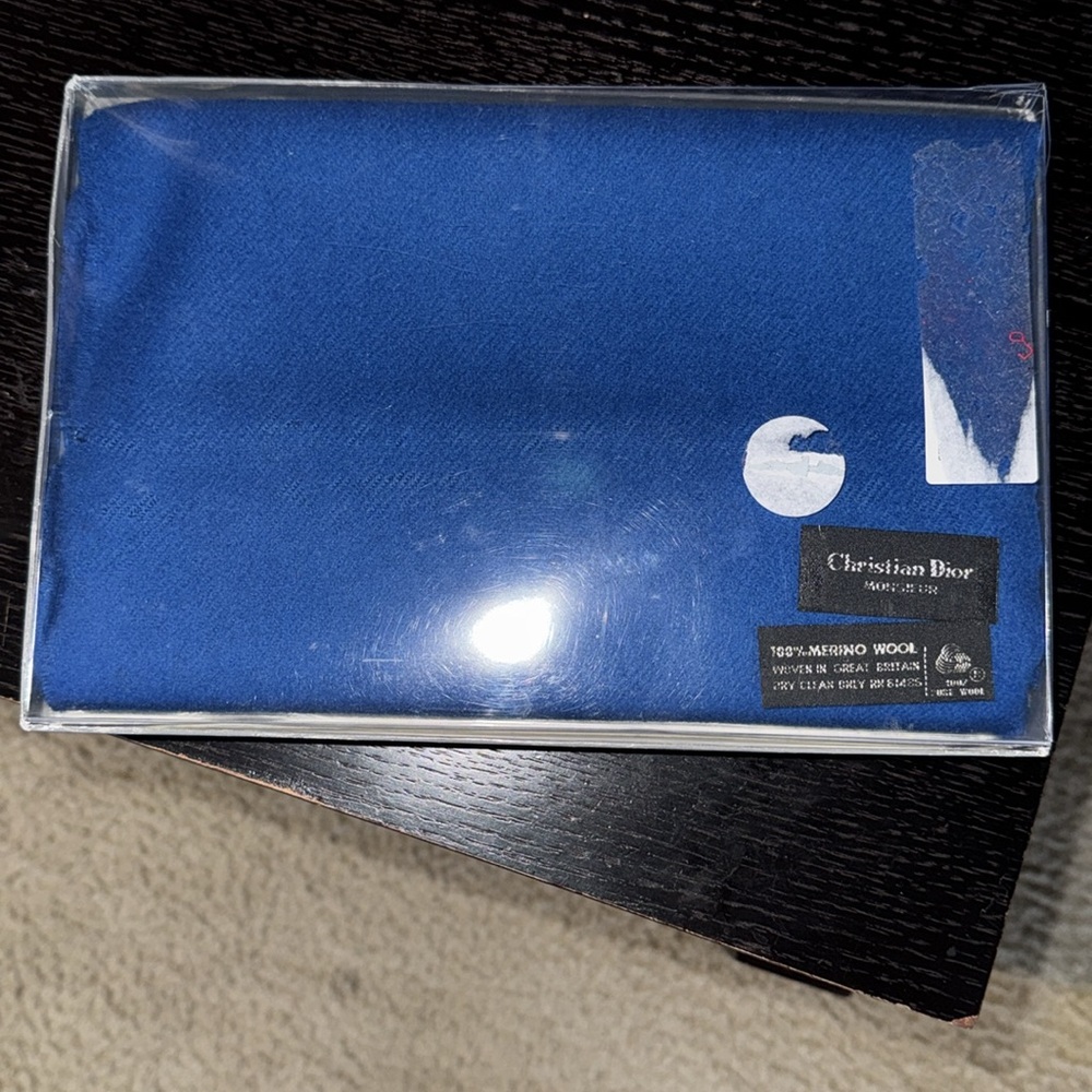 Christian Dior Scarf 💙 GUC with COA - Picture 7 of 7